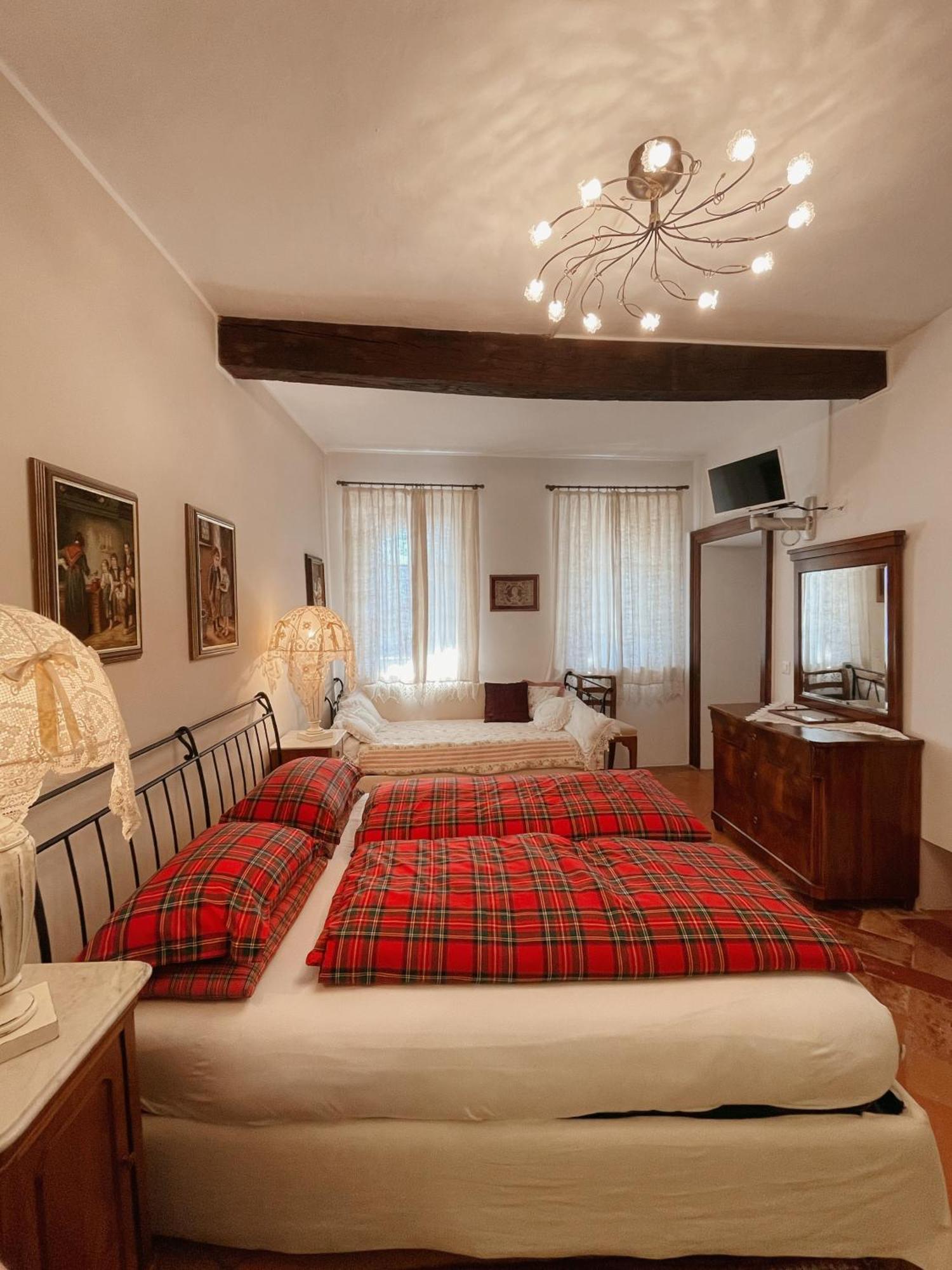 Grotto Flora De Charme Bed & Breakfast Bigogno