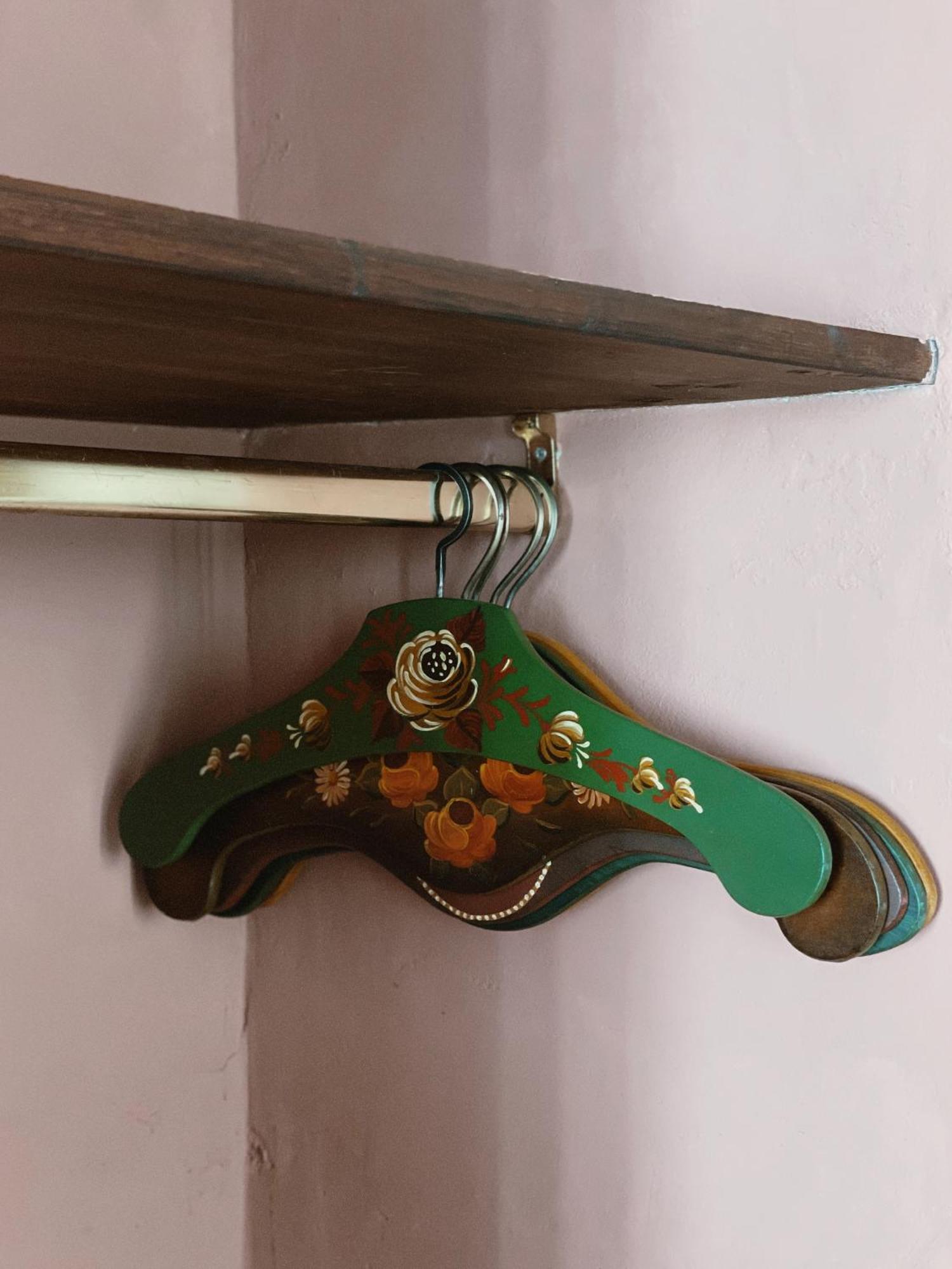 Grotto Flora De Charme बिस्तर और नाश्ता 3*