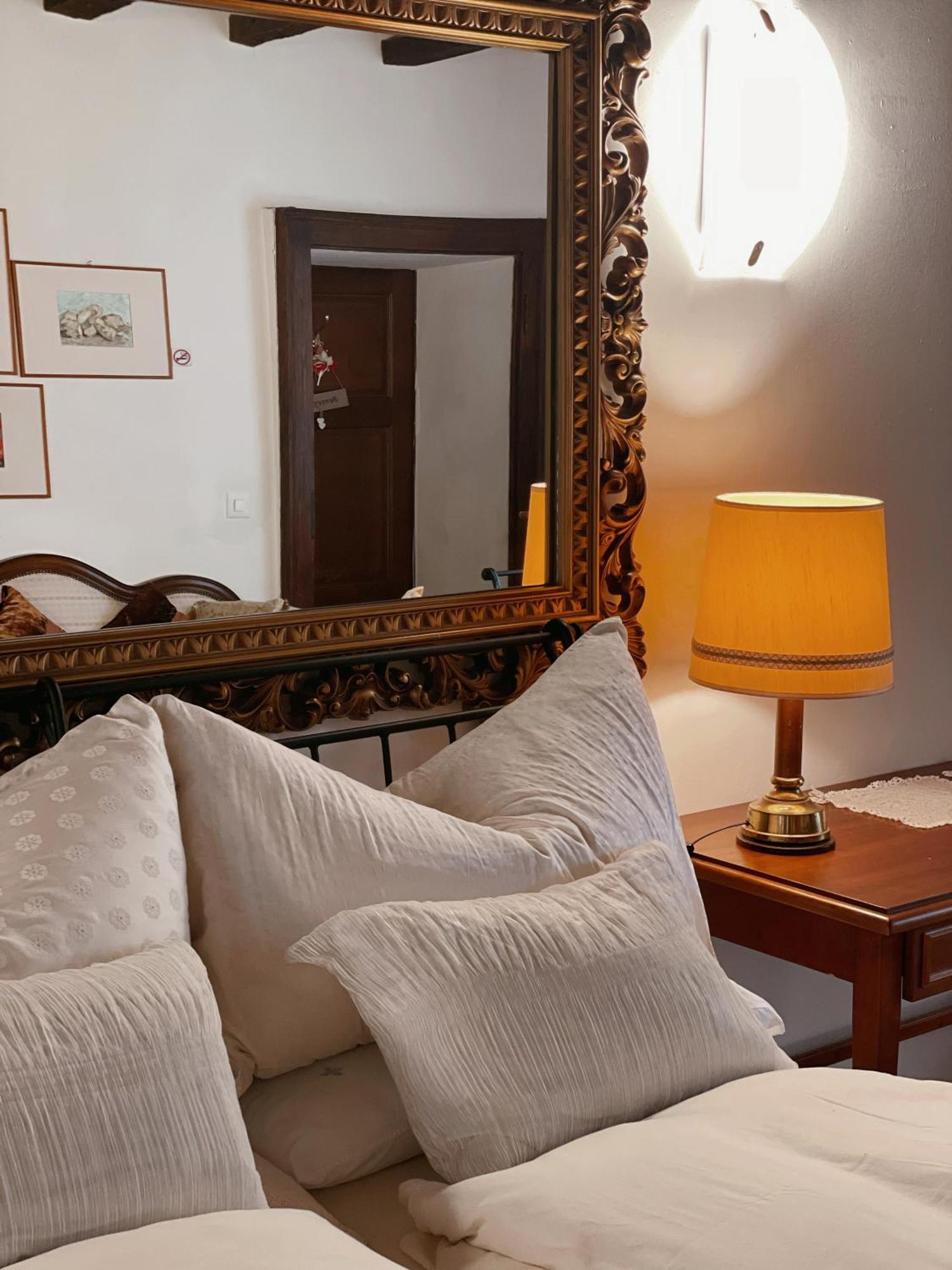 Grotto Flora De Charme Bed & Breakfast