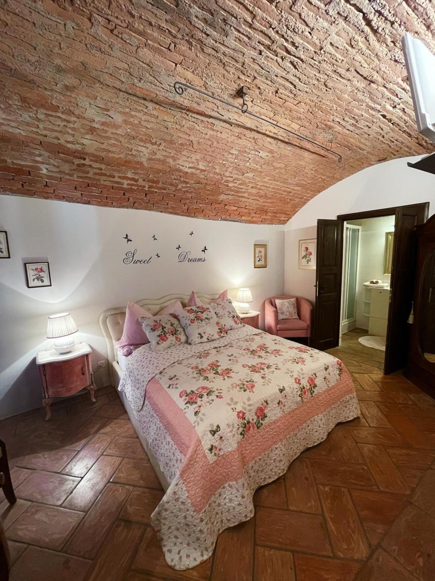 Bed & Breakfast Grotto Flora De Charme Bigogno